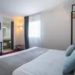 Sure By Western Les Portes De Montauban Hotel Campsas