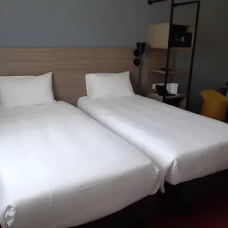 Otel Sure By Western Les Portes De