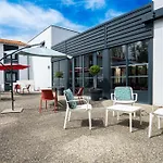Sure By Western Les Portes De Montauban Hotel