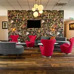 Sure By Western Les Portes De Montauban Hotel Campsas