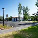 Sure By Western Les Portes De Montauban