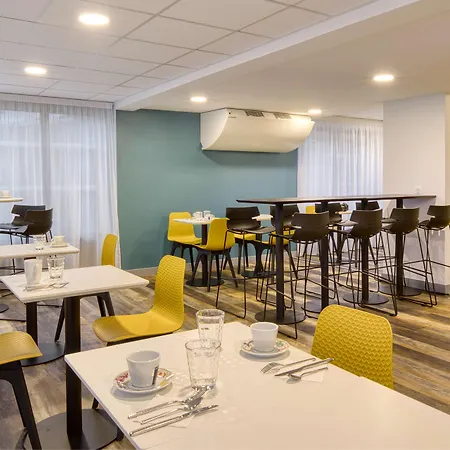 Sure By Western Les Portes De Hotel