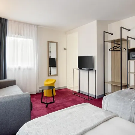 Hotel Sure By Western Les Portes De Montauban