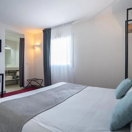 Sure By Western Les Portes De Montauban מלון Campsas