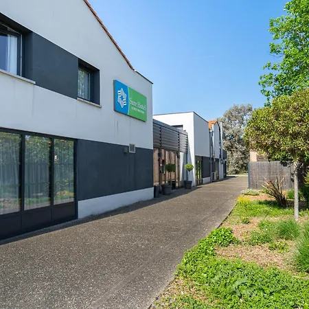 Sure By Western Les Portes De Montauban