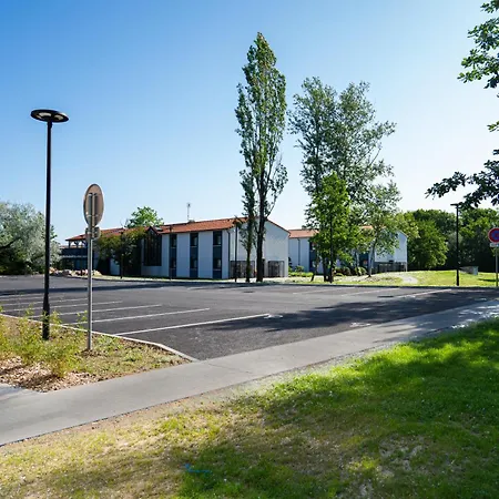 Sure By Western Les Portes De Montauban