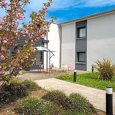 Hotel Sure By Western Les Portes De Montauban
