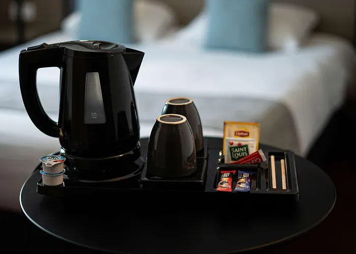 Sure By Western Les Portes De Montauban 3*