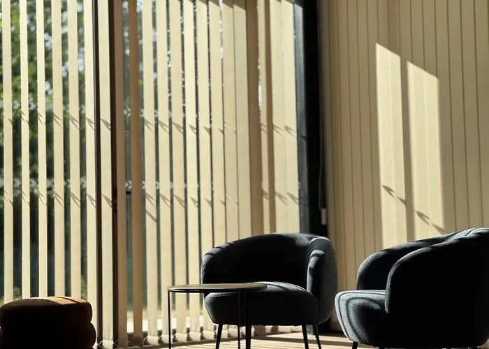 Sure By Western Les Portes De Montauban Hotel